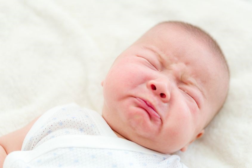 Nhận biết tiếng khóc của trẻ sơ sinh khi đau