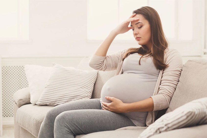Đau đầu khi mang thai có nguy hiểm không