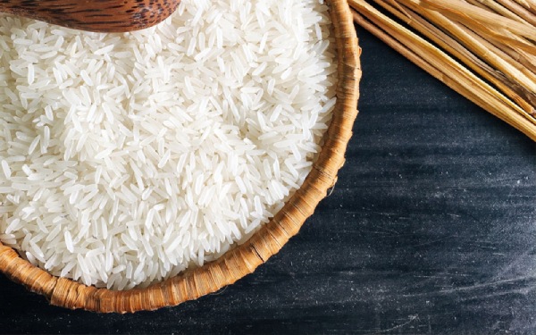 Hạt gạo đạt chuẩn bóng, dài và mẩy