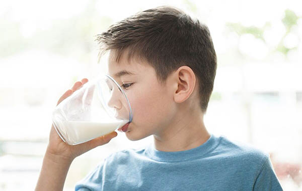 sữa bột tăng cân cho bé