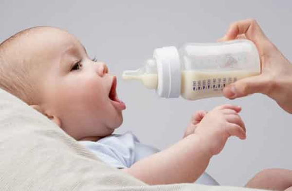 sữa công thức cho trẻ 0-6 tháng