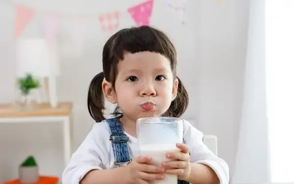 Top 5 loại sữa dành cho trẻ tiêu hóa kém ba mẹ không nên bỏ qua